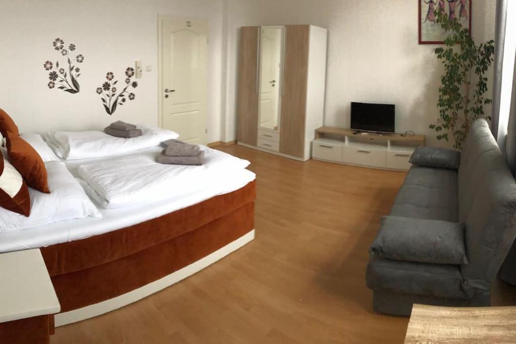Apartmenthaus Am Bahnhof Detmold Dış mekan fotoğraf